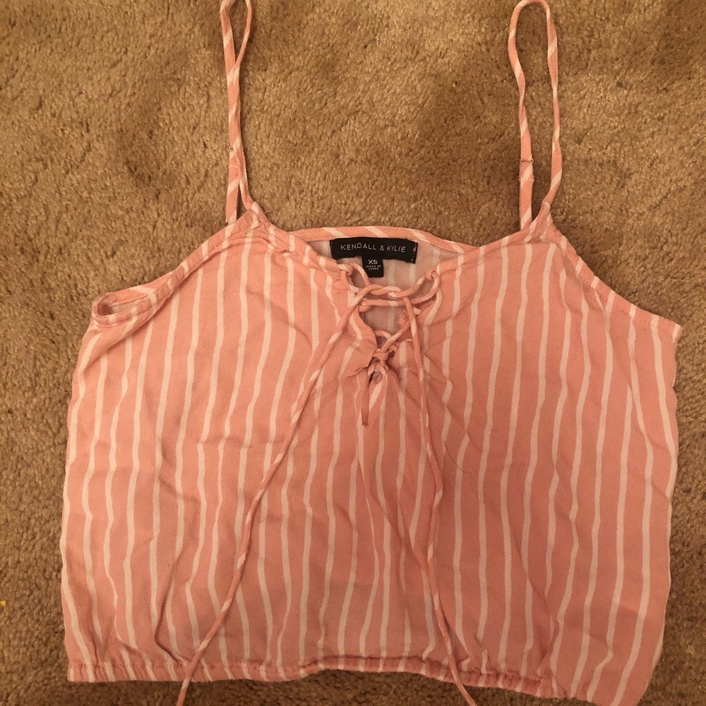 Kendall & Kylie crop top